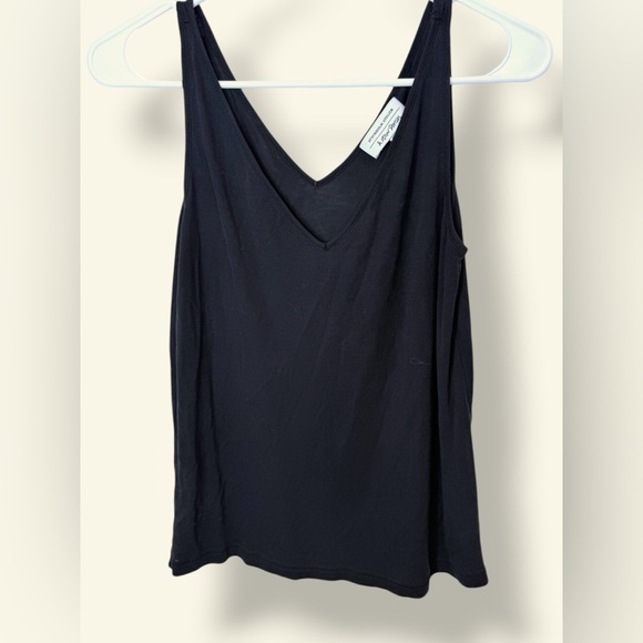 & Other Stories Tops - & Other Stories Stockholm Atelier Black V-Neck Tank Top Minimalist Flowy Size 6